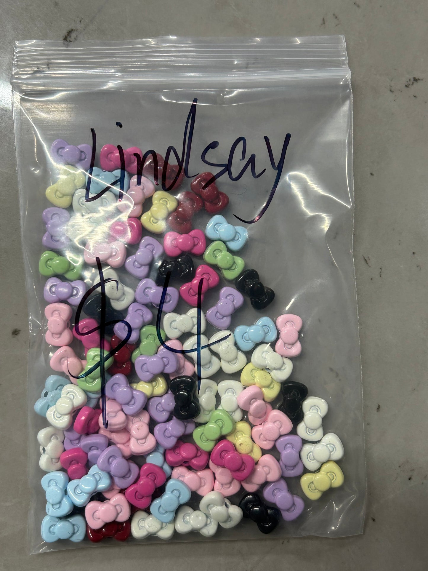 Lindsay（300dp）